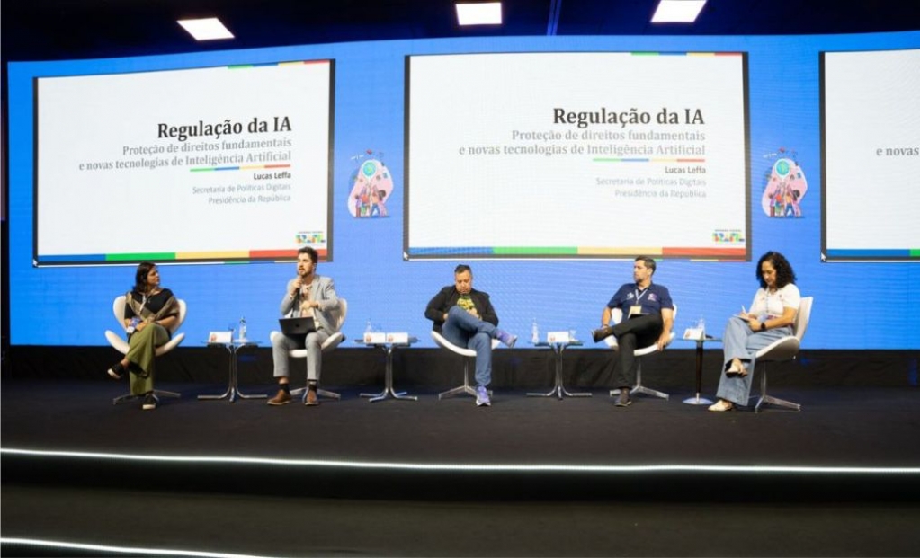 Sindicato dos Banc�arios de Presidente Prudente - Inteligência Artificial em debate: impactos, riscos e a defesa dos direitos sociais