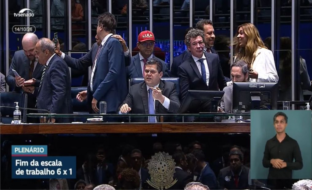 Sindicato dos Bancários de Presidente Prudente - Grande vitória dos trabalhadores: Senado aprova PEC do fim da escala 6x1