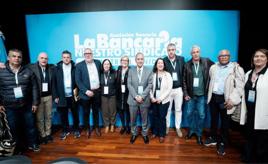 Sindicato dos Banc�arios de Presidente Prudente - Contraf-CUT participa do 53º Congresso Nacional Bancário da Argentina e reforça solidariedade entre as categorias