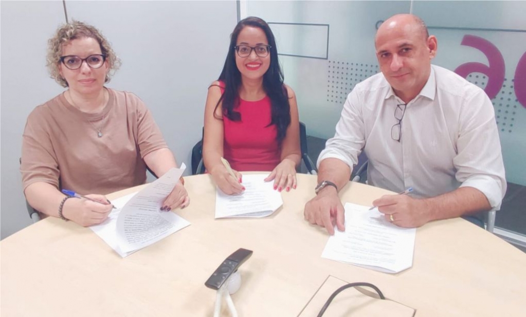 Sindicato dos Banc�arios de Presidente Prudente - Trabalhadores do Santander e da Aymore aprovam ACT sobre horas negativas na pandemia