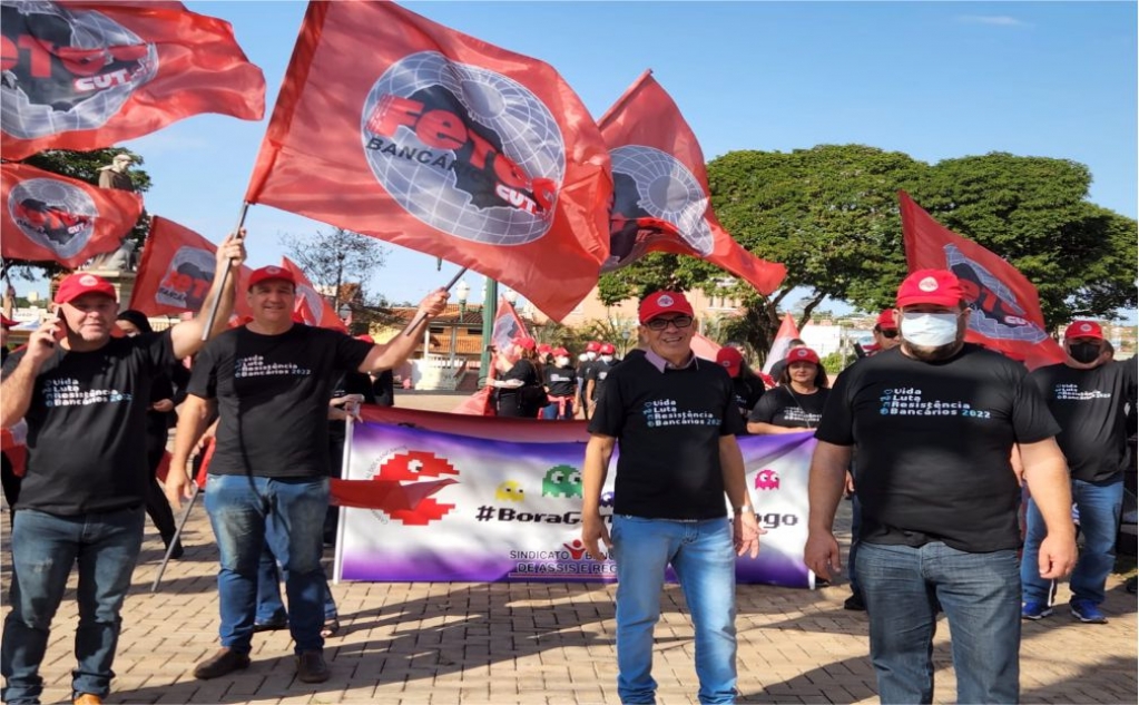 Sindicato dos Banc�arios de Presidente Prudente - Caravana da FETEC SP mobiliza bancários e população de Assis 