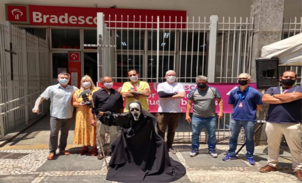 Sindicato dos Banc�arios de Presidente Prudente - Bancários do centro protestam contra demissões no Bradesco