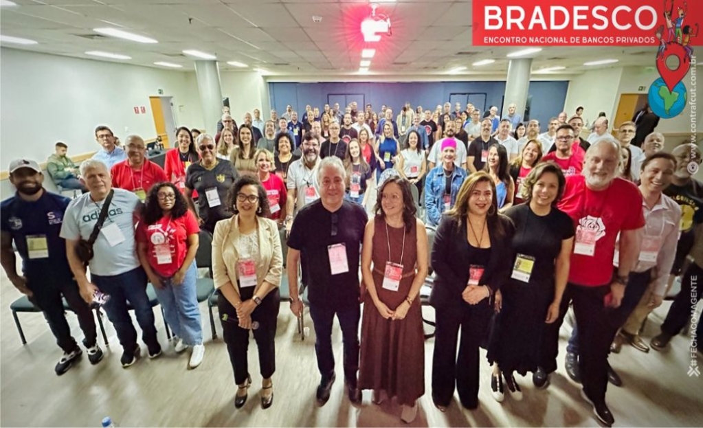 Sindicato dos Banc�arios de Presidente Prudente - Bancários do Bradesco aprovam plano de ação em encontro nacional
